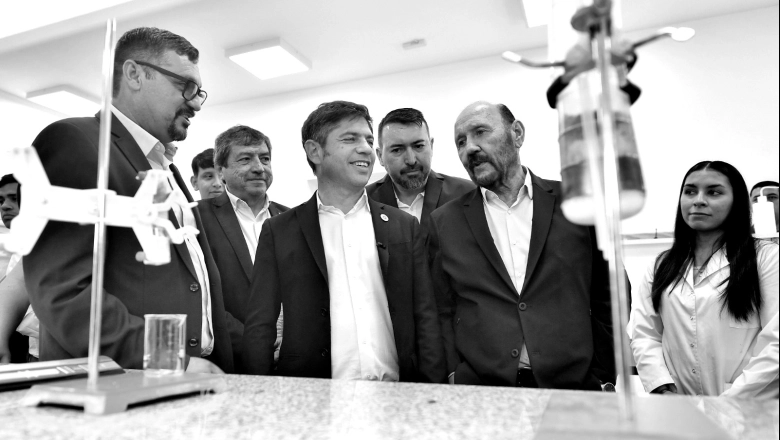 Kicillof busca dar un salto nacional pero frena su impulso con La Cámpora en territorio bonaerense