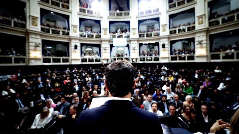 De Leo, Osaba, Neumann y una catarata de críticas al discurso de Kicillof ante la Asamblea Legislativa
