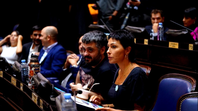 Mayra Mendoza recriminó a Kicillof su discurso en la Legislatura bonaerense y envió un reclamo sobre Cristina