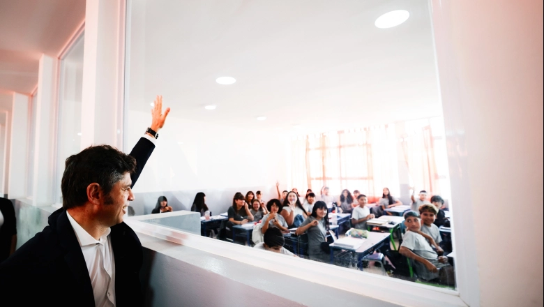 Con críticas al modelo de Milei, Kicillof inauguró nuevos edificios educativos en Ezeiza