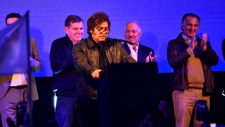 Polémicas decisiones en Concejos Deliberantes: libertarios rechazan homenajes a Abuelas