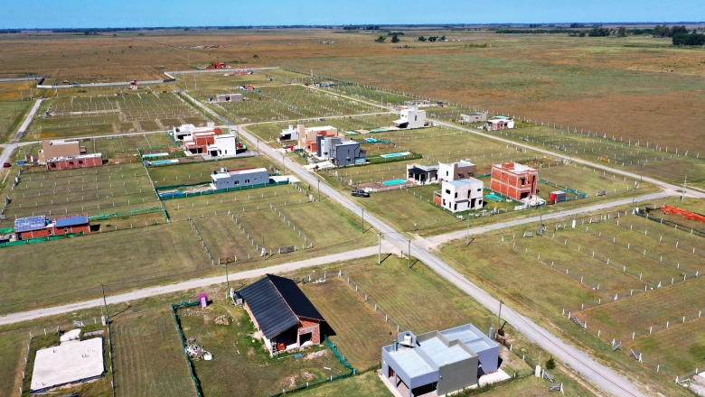La transformación urbana de Domselaar: de pueblo ferroviario a polo residencial del sur bonaerense