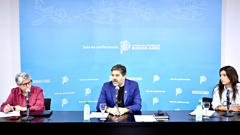 Bianco ironizó sobre el polémico viaje de Adorni y defendió la gestión de Kicillof: “No me estuve deslomando en Nueva York”