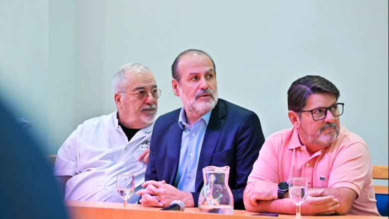 Susbielles rebautizó la Escuela de Enfermería del Hospital Municipal de Bahía Blanca como “Elisabeth Agüero”