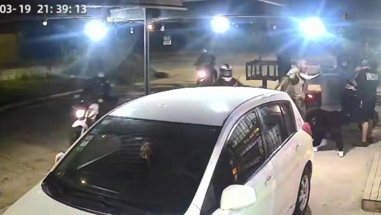 Se detuvieron en un kiosco de Gral. Rodríguez y pirañas en moto los asaltaron todo en tiempo récord