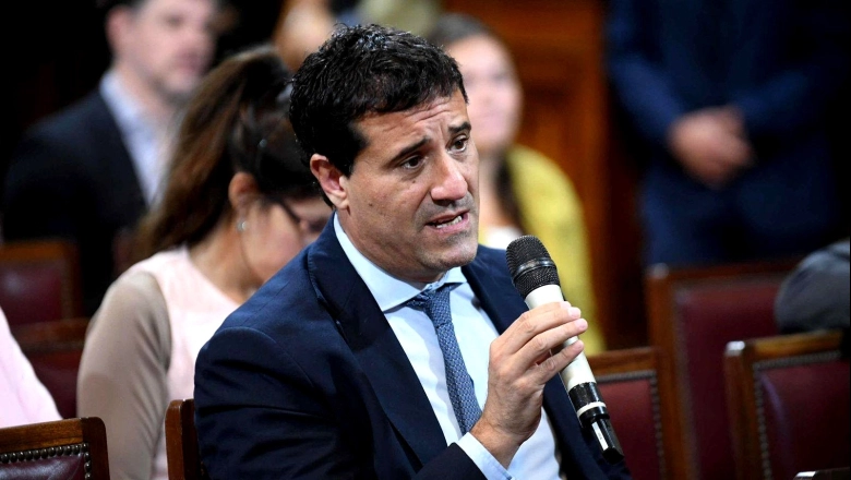 Abad confronta con Milei sobre el futuro de los hoteles de Chapadmalal que quieren concesionar