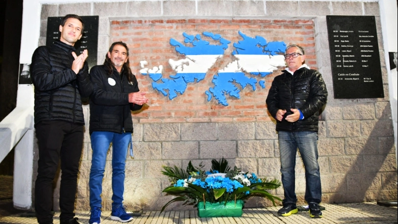 2 de abril: San Vicente llevó a cabo una vigilia en homenaje a los Héroes de Malvinas