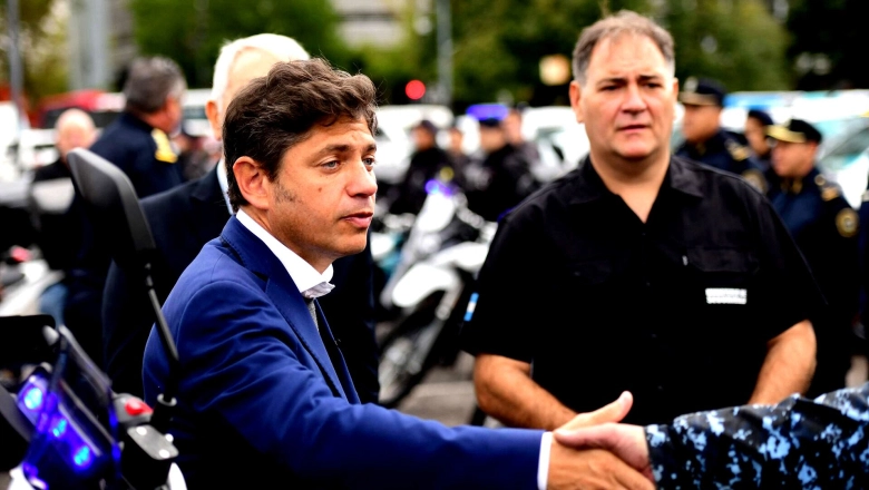 Un simulador de vuelo y sospechas por “sobreprecios” pusieron en la mira al ministro de Seguridad bonaerense