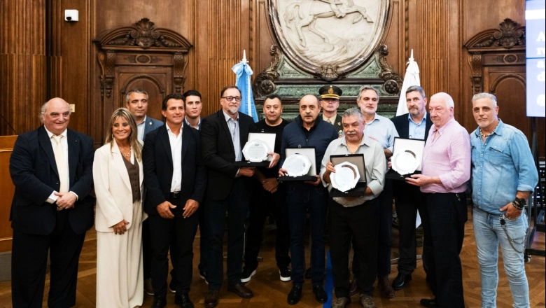 En el Salón San Martín: la Legislatura porteña homenajeó a sus veteranos de la Guerra de Malvinas