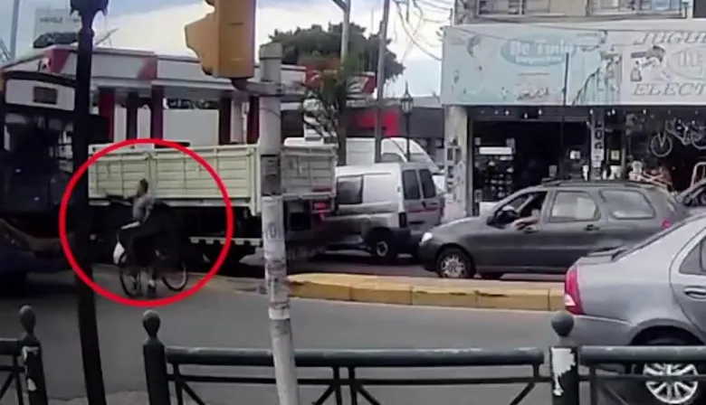 Ciclista imprudente fue atropellado por un colectivo en Don Torcuato