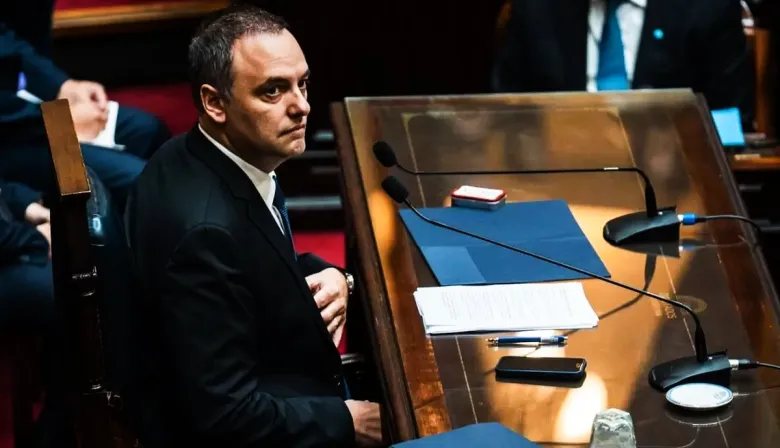 Entre acusaciones y gritos, Adorni negó delitos en una exposición tensa en el Congreso