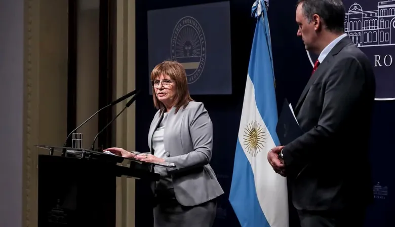 Interna libertaria: Bullrich le soltó la mano a Adorni y Milei respondió con una frase contundente