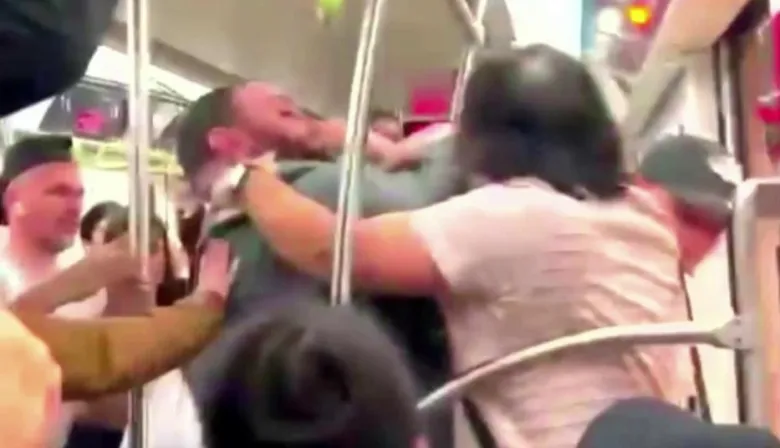 Una discusión desató una tremenda pelea en la Línea A del subterráneo