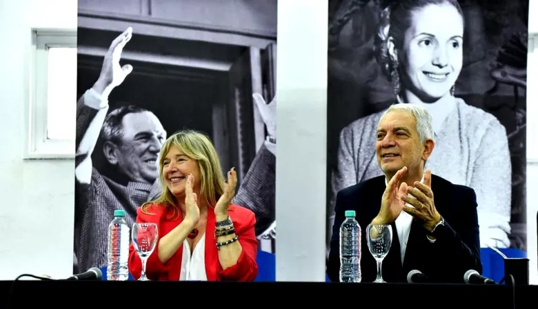 Acto en La Plata: Alak y la jefa de asesores de Kicillof revivieron el legado de Evita en el PJ platense