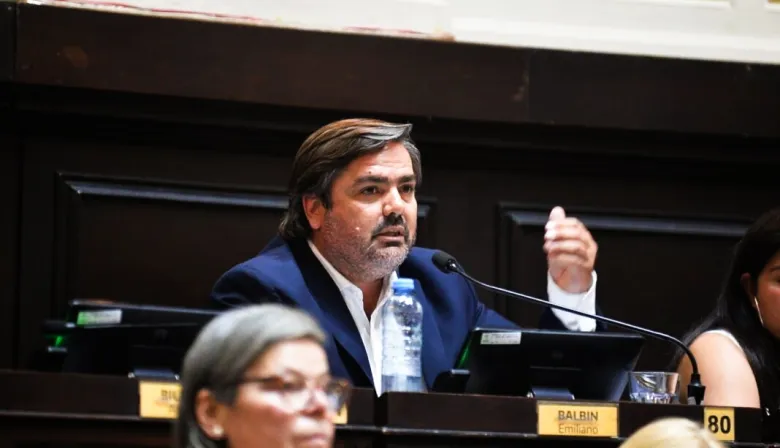 La UCR bonaerense selló la unidad y eligió a Emiliano Balbín para la presidencia del Comité