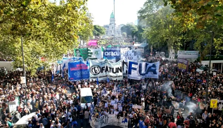 En defensa de la educación pública, se viene la cuarta Marcha Universitaria que incomoda las políticas de Milei