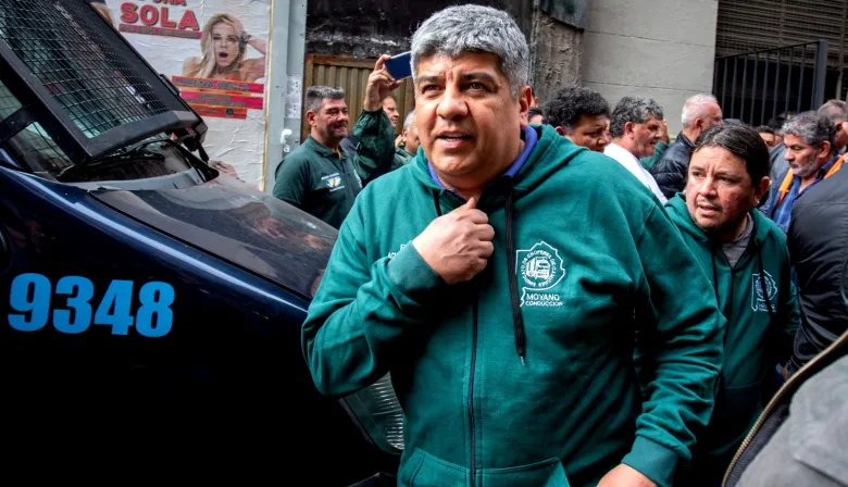 Camioneros y la escalada de la pelea por la basura que pone en alerta a los municipios