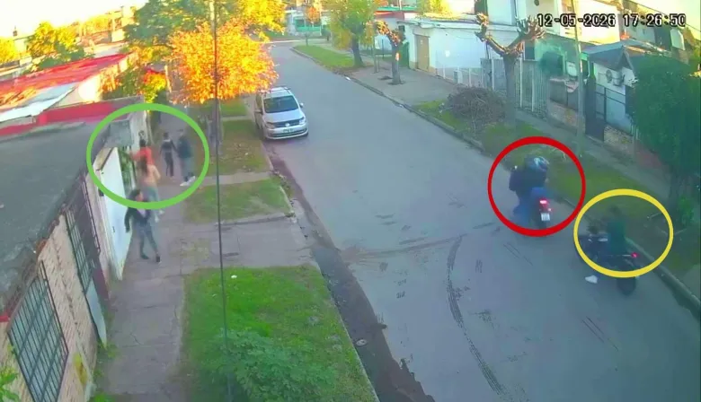 Motociclista fue perseguido y asaltado delante de aterrados testigos en Merlo