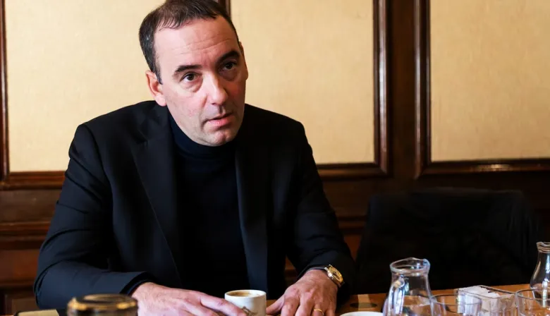Otro Adorni en problemas por enriquecimiento ilícito: imputaron al hermano del Jefe de Gabinete de Milei