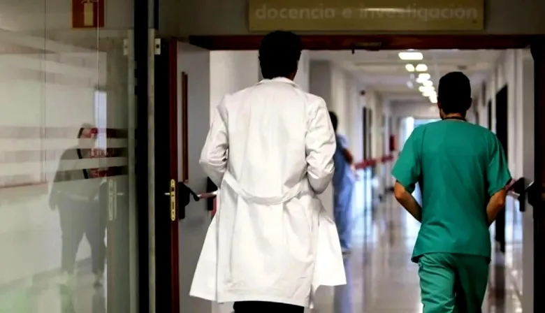 Tras la presión pública, IOMA pagó parte de la deuda con médicos y se levantó el paro de la AMP