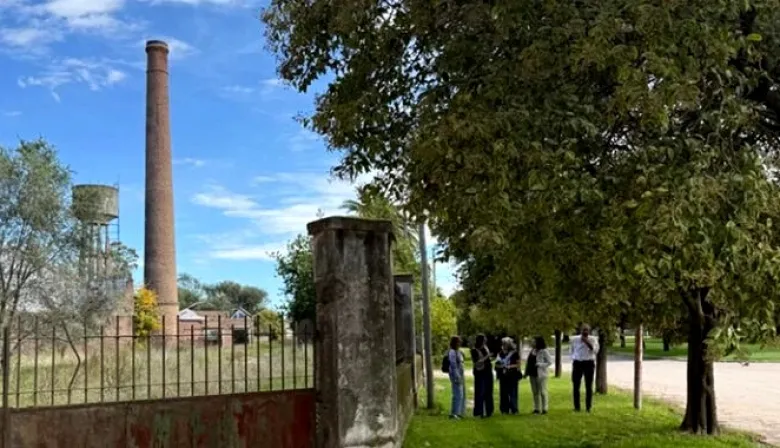 Una senadora bonaerense quiere rescatar un gigante abandonado que preocupa en Huanguelén