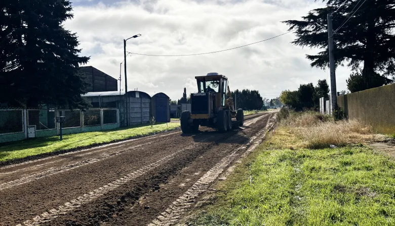 Chaves Municipio avanza con obras de mantenimiento y mejora vial en distintos sectores del distrito