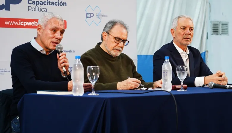 En el “Kilómetro 0 del peronismo”, Alak y Cagliardi encabezaron una jornada de formación política