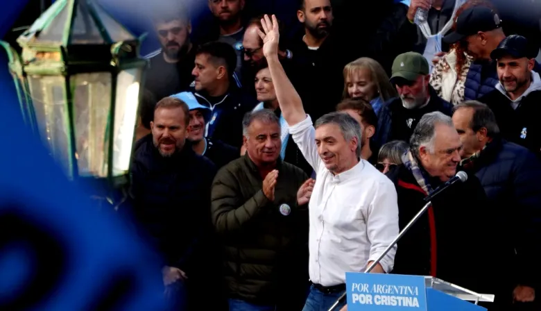 Un acto, varias frases y una interna al rojo vivo: el mensaje de Máximo Kirchner para el peronismo