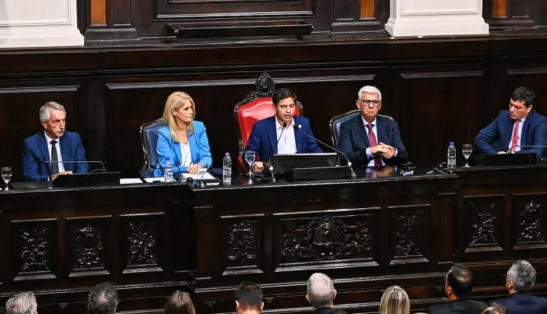 Kicillof activó la agenda legislativa: envió a la Legislatura la “Ley Rappi” y proyectos de salud