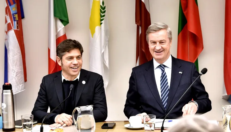 Kicillof reunió a embajadores de Europa, tomó nota y proyecta el futuro bonaerense