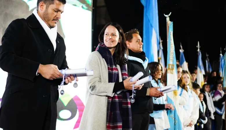 Más de 1400 chicos de Vicente López realizaron la promesa a la bandera en Tecnópolis