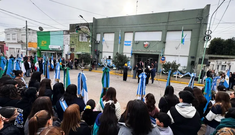 Sciaini encabezó la celebración de los 113 años de autonomía municipal de Roque Pérez