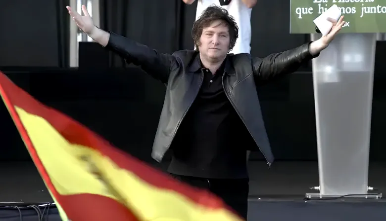 Milei bancó a Adorni desde España, pero dejó una advertencia que sacudió al Gobierno