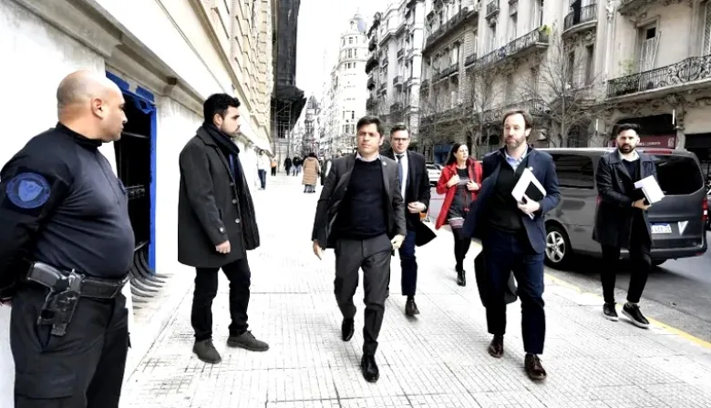 Kicillof sale otra vez al mercado y licitó millones con las Letras del Tesoro