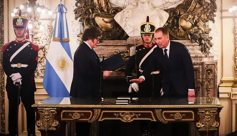 Santilli reemplazó a Adorni: Milei encabezó la jura del nuevo jefe de Gabinete