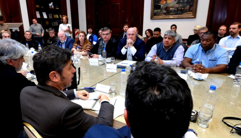 Kicillof refuerza lazos con el sindicalismo: encuentro con Pablo Moyano y un guiño a la interna peronista
