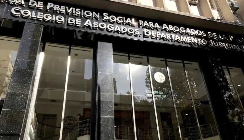 Polémica en puerta: millonarios gastos en la Caja de Abogados desatan otro conflicto