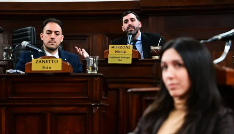 El concejal de La Plata que distinguió a una tiktoker de anime, es el mismo que propuso un muro para el Conurbano