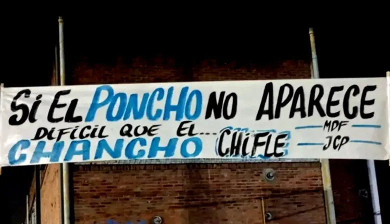 Explotó la interna en José C. Paz: carteles firmados por el kicillofismo desatan la guerra contra Ishii