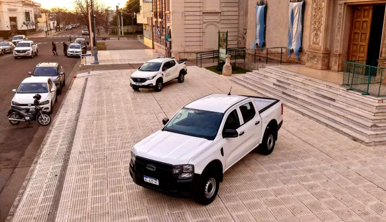 Rivadavia refuerza su flota con dos camionetas de última generación para agilizar servicios