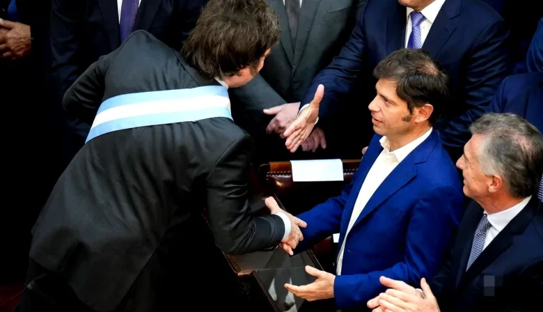 Una encuesta mostró un posible escenario entre Milei y Kicillof en las elecciones nacionales de 2027