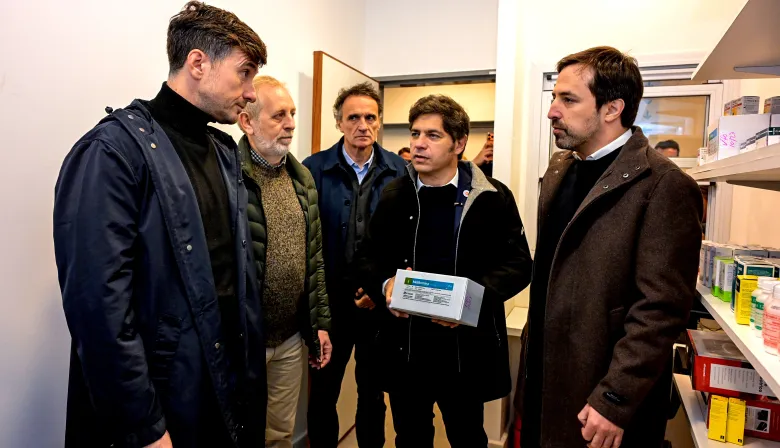 En medio de la crisis de seguridad y política en Morón, Kicillof tuvo un gesto con Ghi e inauguró un CAPS
