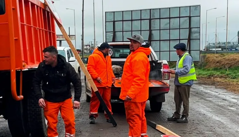 Sciaini puso en marcha los trabajos preventivos para la reparación de la Ruta Nacional 205 en Roque Pérez