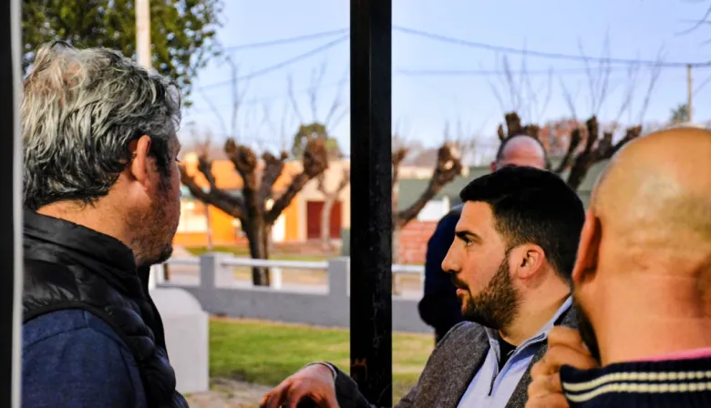 Egüen inauguró una nueva instalación eléctrica del Hospital Municipal San Roque de Norberto de la Riestra
