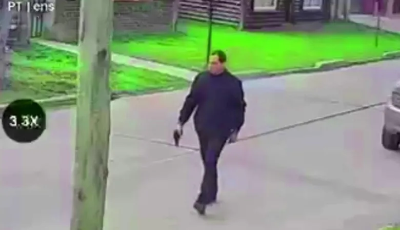 "Las voy a matar yo": lo denunciaron y les baleó las viviendas en La Plata