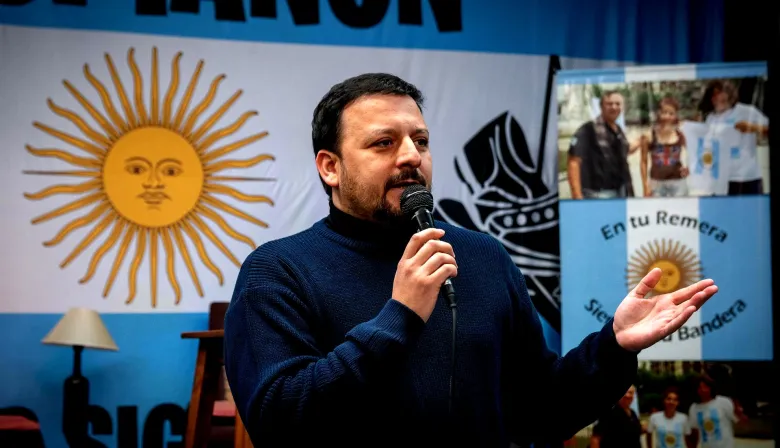 El senador Santalla admitió que quiere ser intendente de Avellaneda y enumeró las deudas de Ferraresi