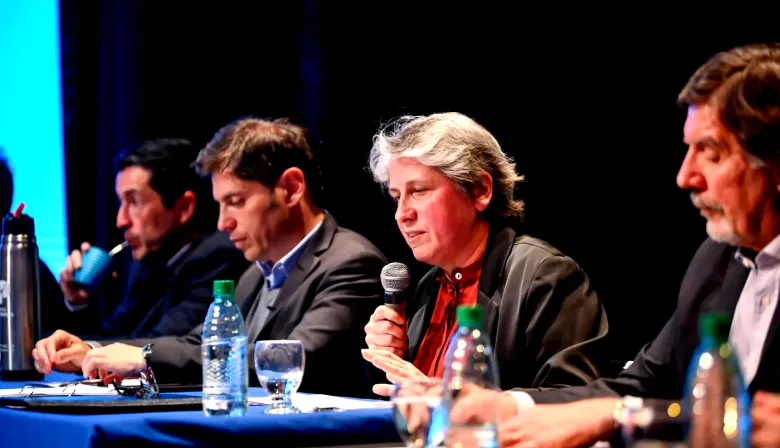 El Gobierno de Kicillof da un guiño a los sindicatos y bloquea los controles de Milei a los docentes por el paro