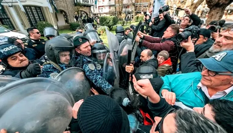 Crisis en Mar del Plata: tres crímenes, una pueblada y varios reclamos vecinales