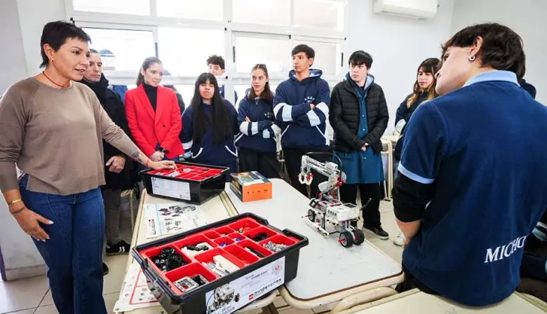 Mayra Mendoza y Eva Mieri inauguraron la ampliación de la Escuela Técnica N°1 de Quilmes Oeste