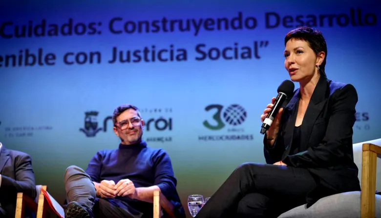 Mayra Mendoza encabezó un acto en Quilmes y reunió al Consejo de Mercociudades